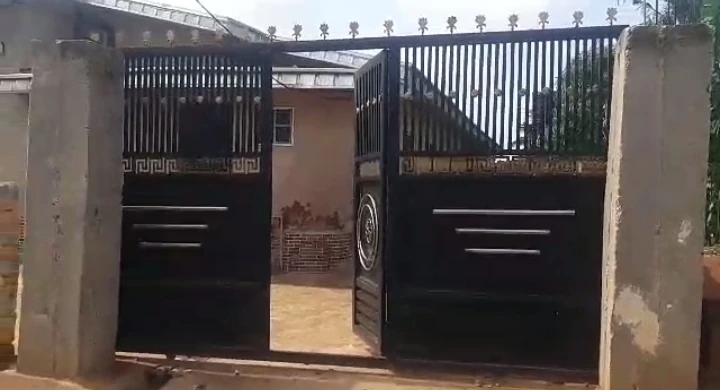 Bungalow for Sale in Aduwawa Benin city, Edo - Image 2