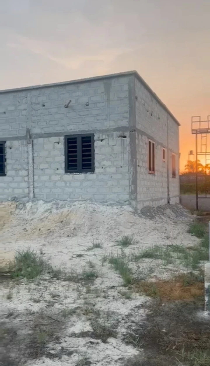 4 Bedroom Flat for Sale in egiegi udu, Delta - Image 1
