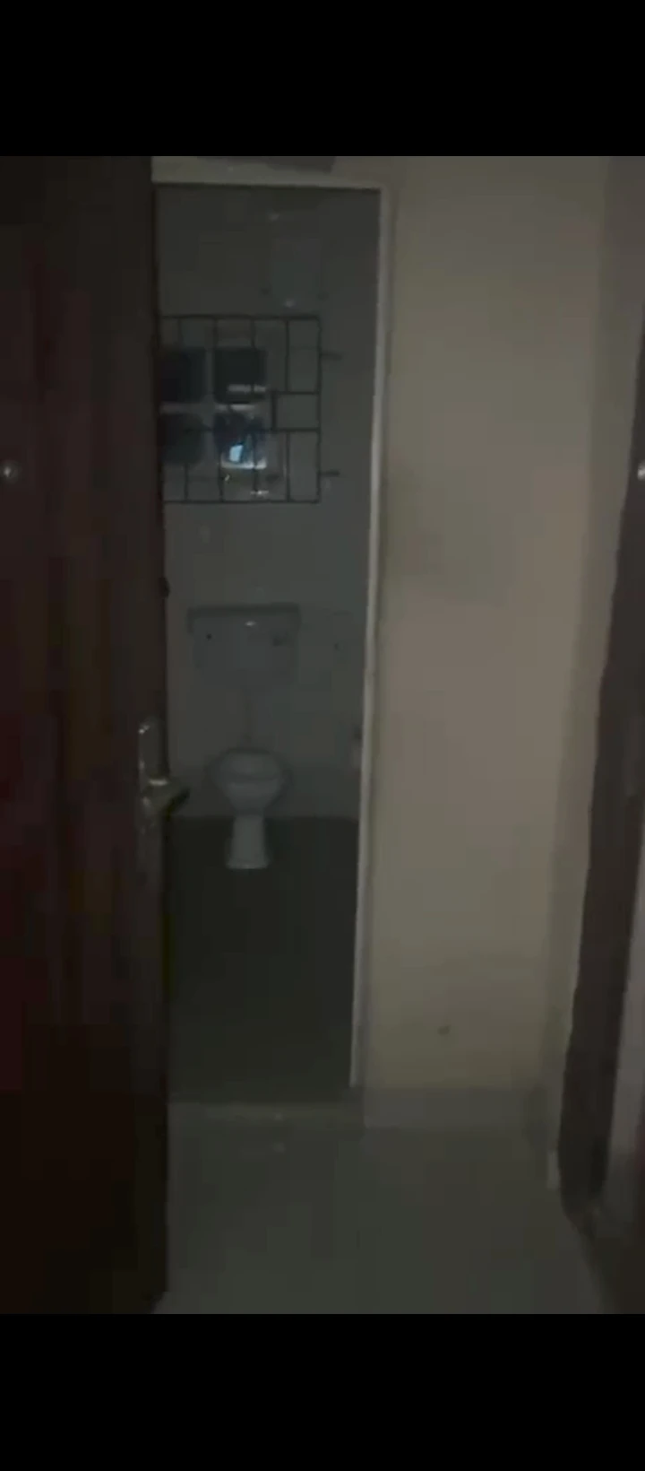1 Bedroom Flat for Sale in Ogbomro, Delta - Image 2