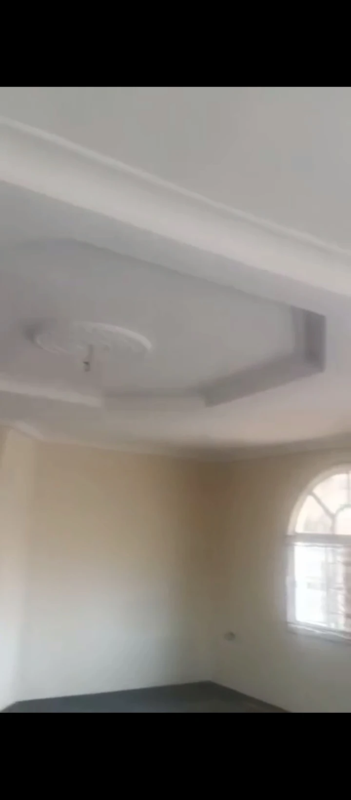 4 Bedroom Flat for Rent in Evbukhu, Edo - Image 2