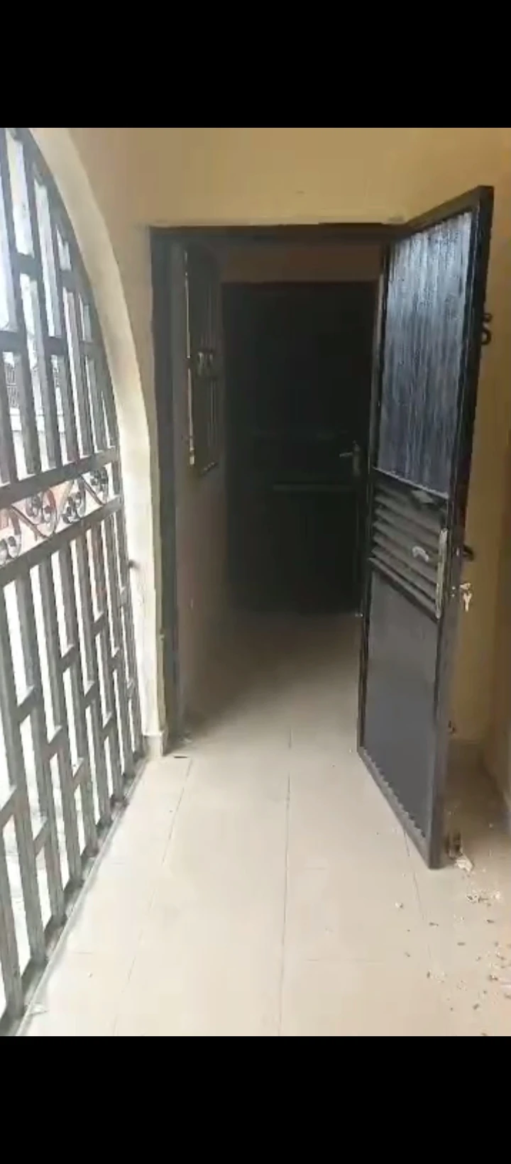 2 Bedroom Flat for Sale in Ugbor, Edo - Image 4