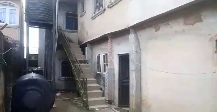 2 Bedroom Flat for Sale in Evbareke spear part market, Edo - Image 2