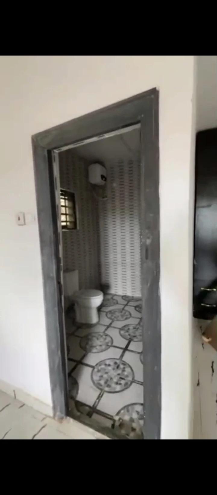 Bungalow for Sale in Ogunwenyin, Edo - Image 1