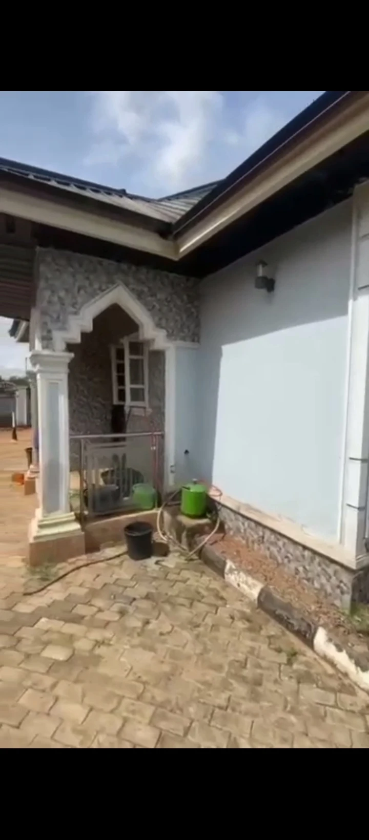 3 Bedroom Flat for Sale in Oluku, Edo - Image 2