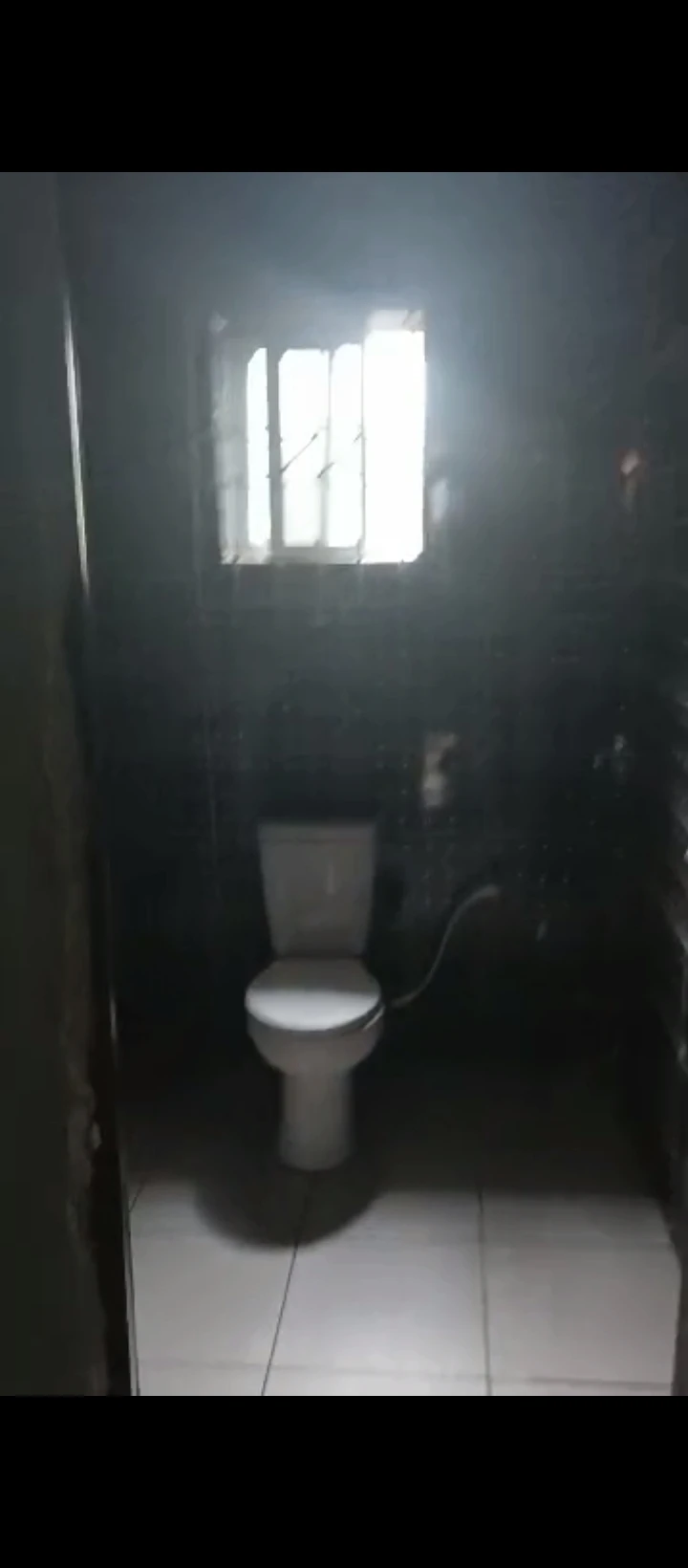 1 Bedroom Flat for Rent in Okutuku, Delta - Image 2