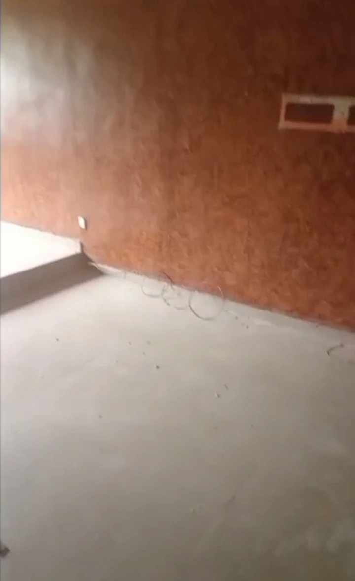 3 Bedroom Flat for Rent in Ojomo GRA off etete, Edo - Image 1