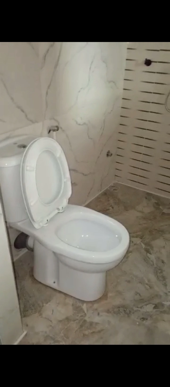 3 Bedroom Flat for Rent in Amagba, Edo - Image 2