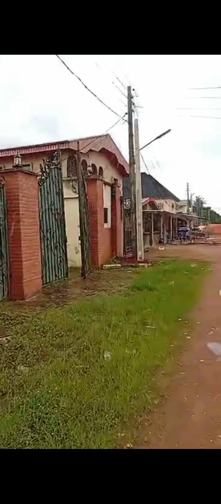 Duplex for Sale in Igbinosa off airport road Benin city, Edo - Image 3