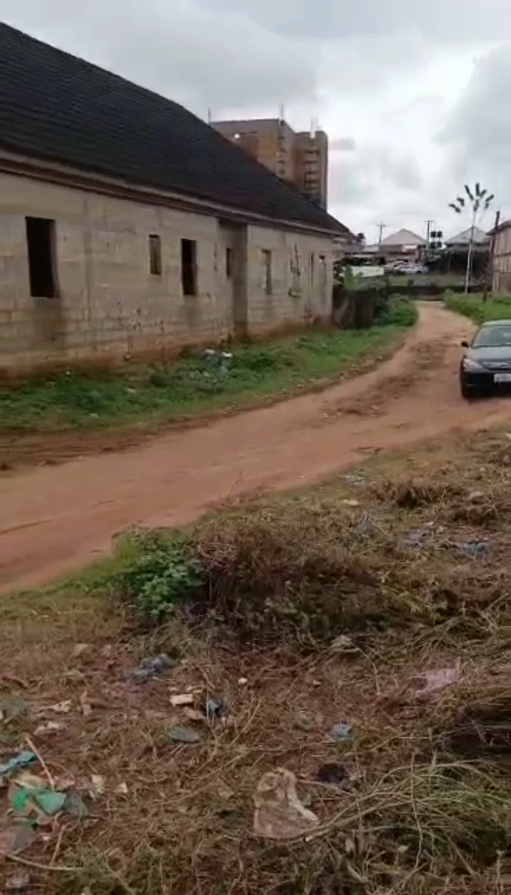 Uncompleted Building for Sale in Ugbor central, Edo - Image 2
