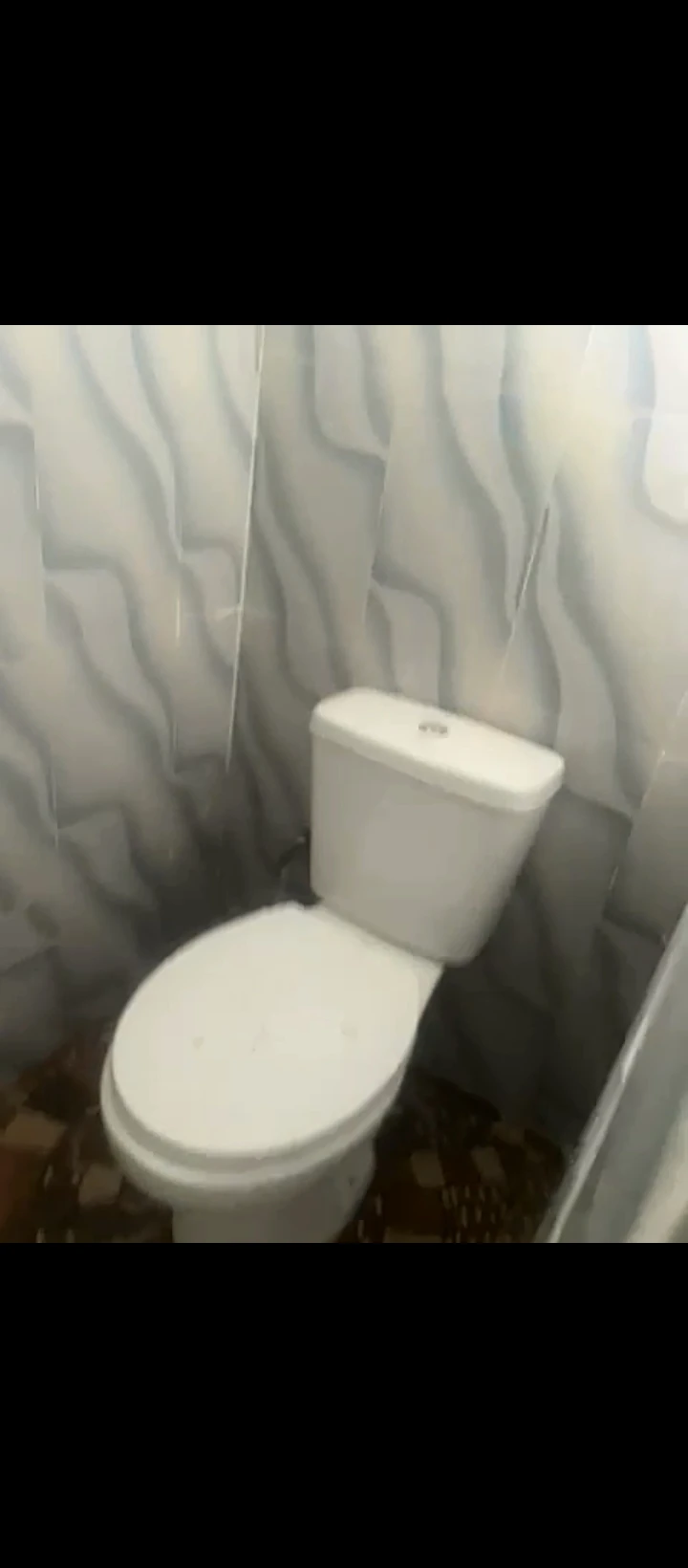 2 Bedroom Flat for Rent in Okhouromi, Edo - Image 2