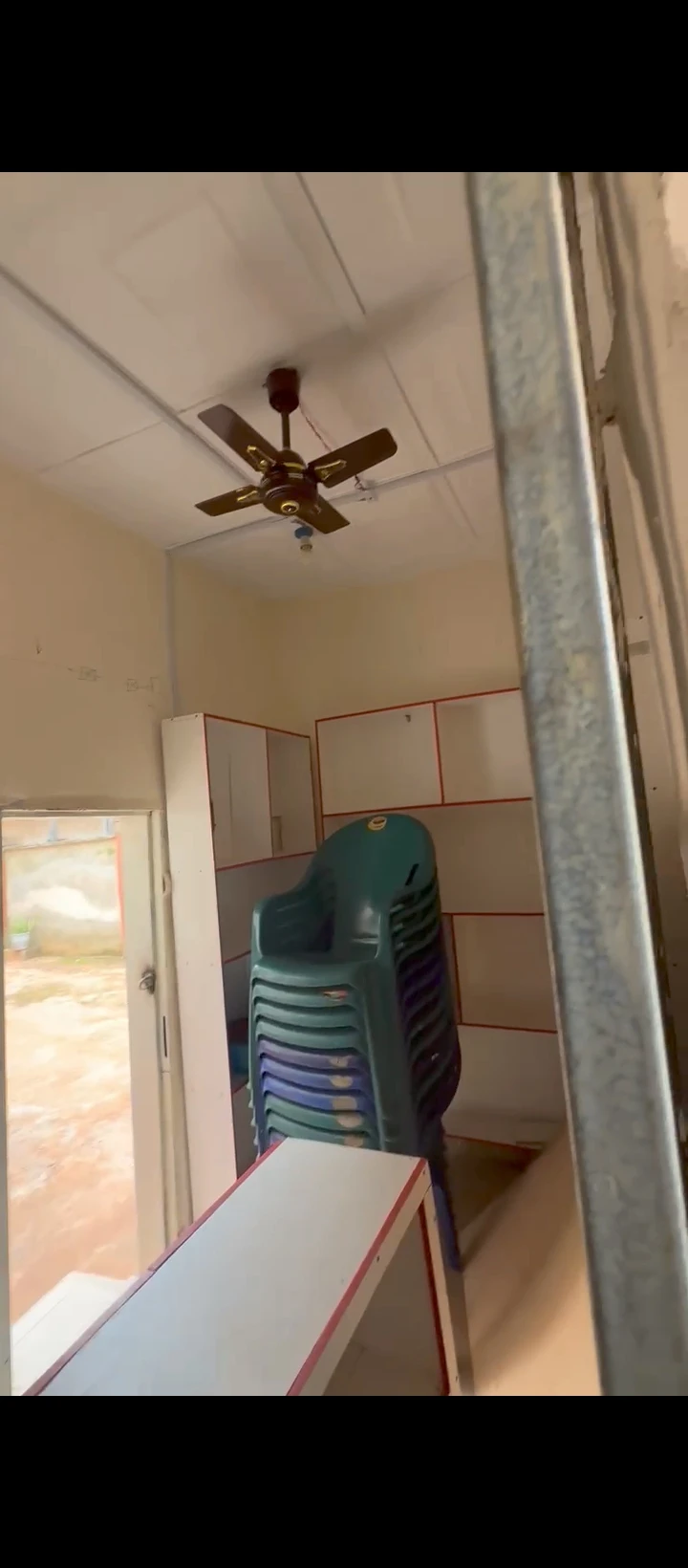 Store for Rent in Isihor, Edo - Image 2