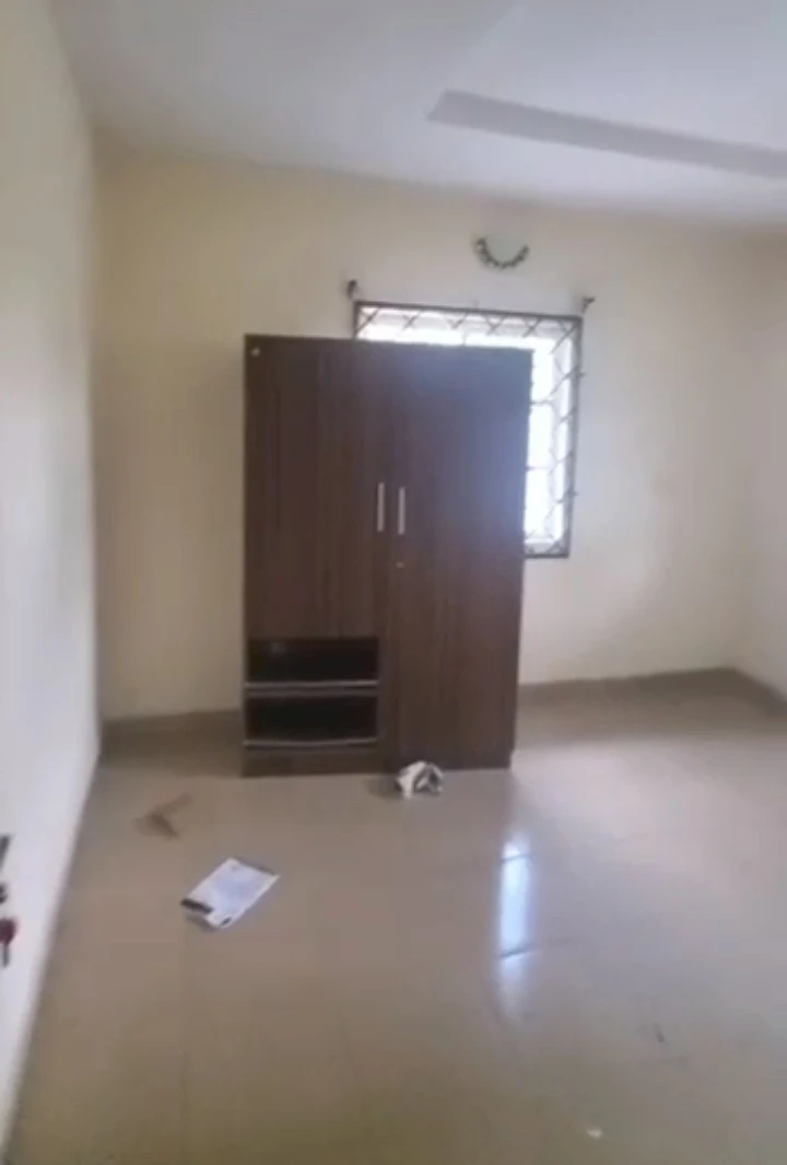 1 Bedroom Flat for Rent in Isihor, Edo - Image 2