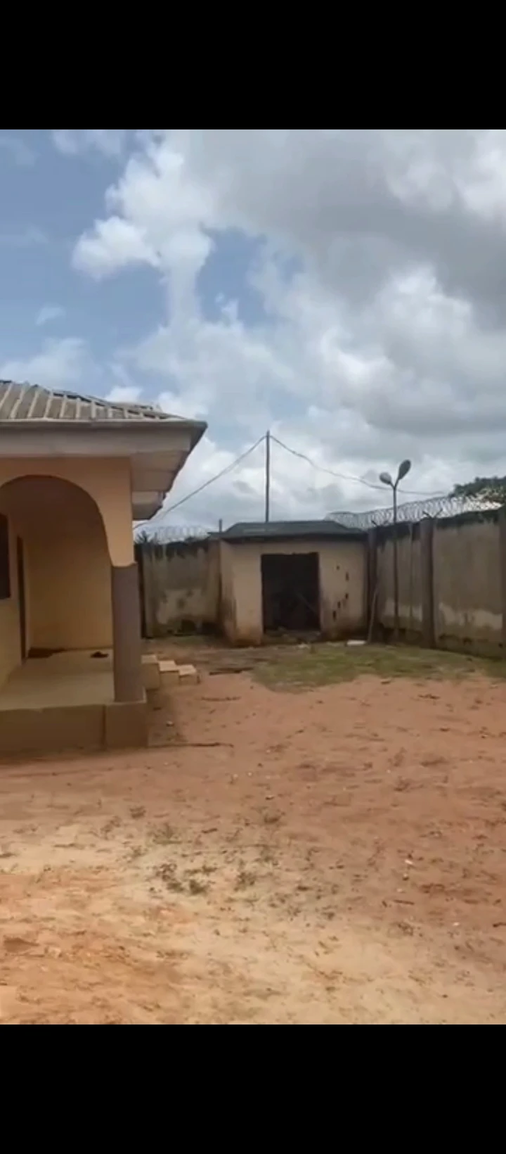Bungalow for Sale in Ogunwenyin, Edo - Image 1