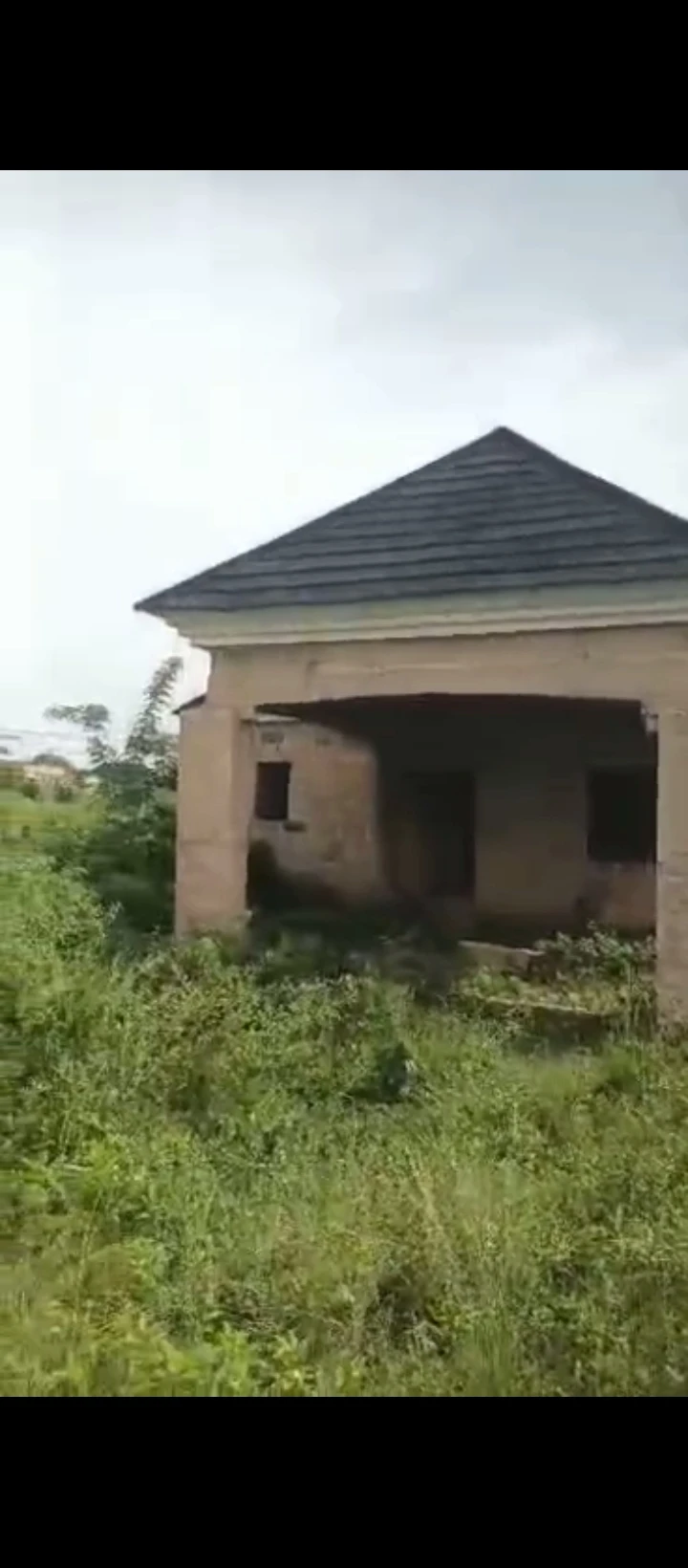 Uncompleted Building for Sale in Ogba airport road, Edo - Image 3