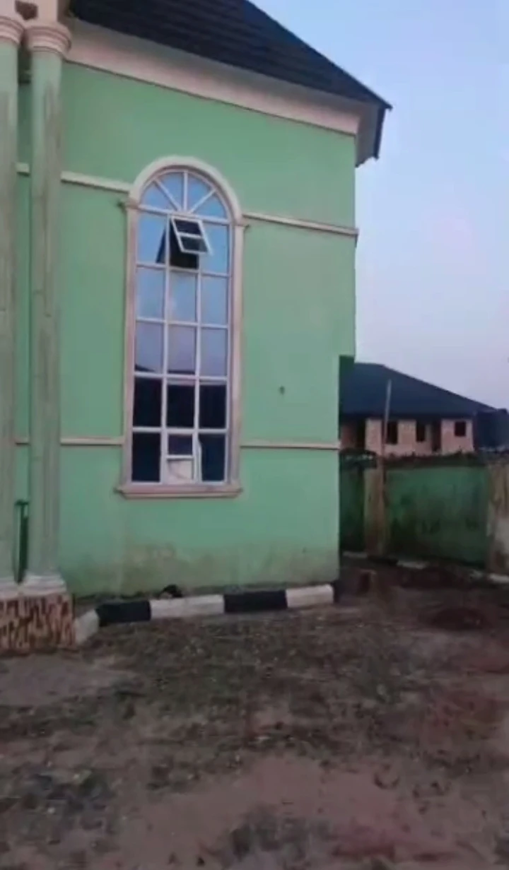 Duplex for Rent in Ogunwenyin, Edo - Image 2