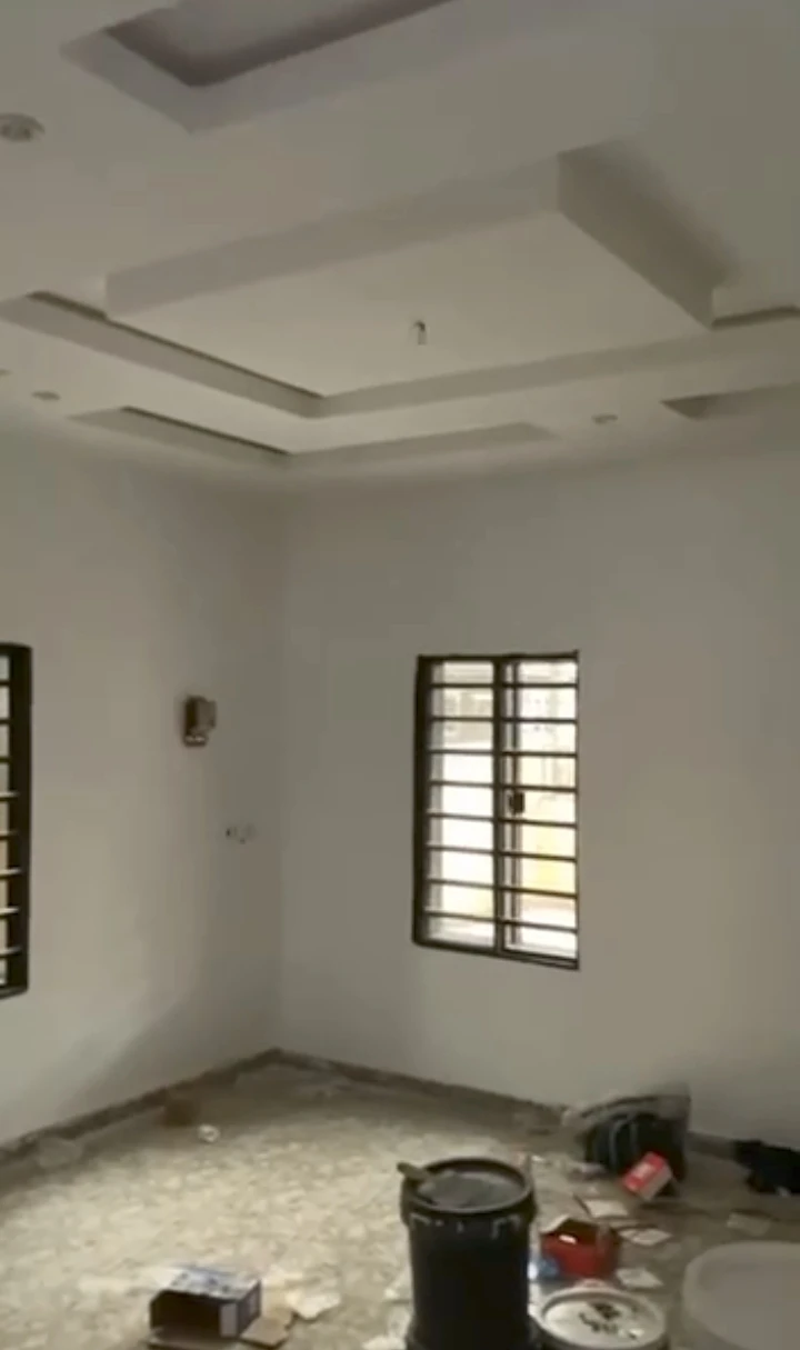 4 Bedroom Flat for Rent in Ogunwenyin, Edo - Image 1