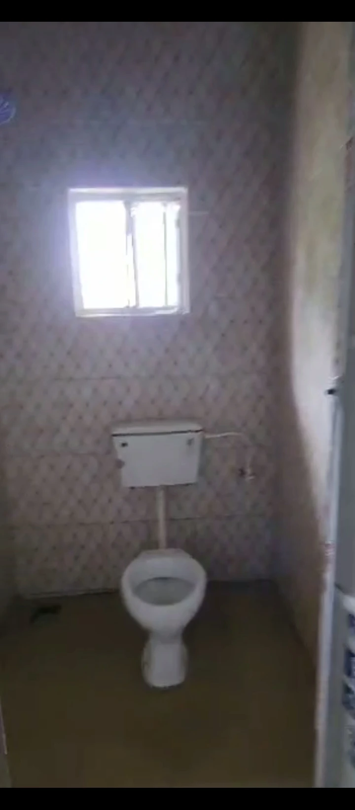 2 Bedroom Flat for Rent in Jeddo, Delta - Image 3