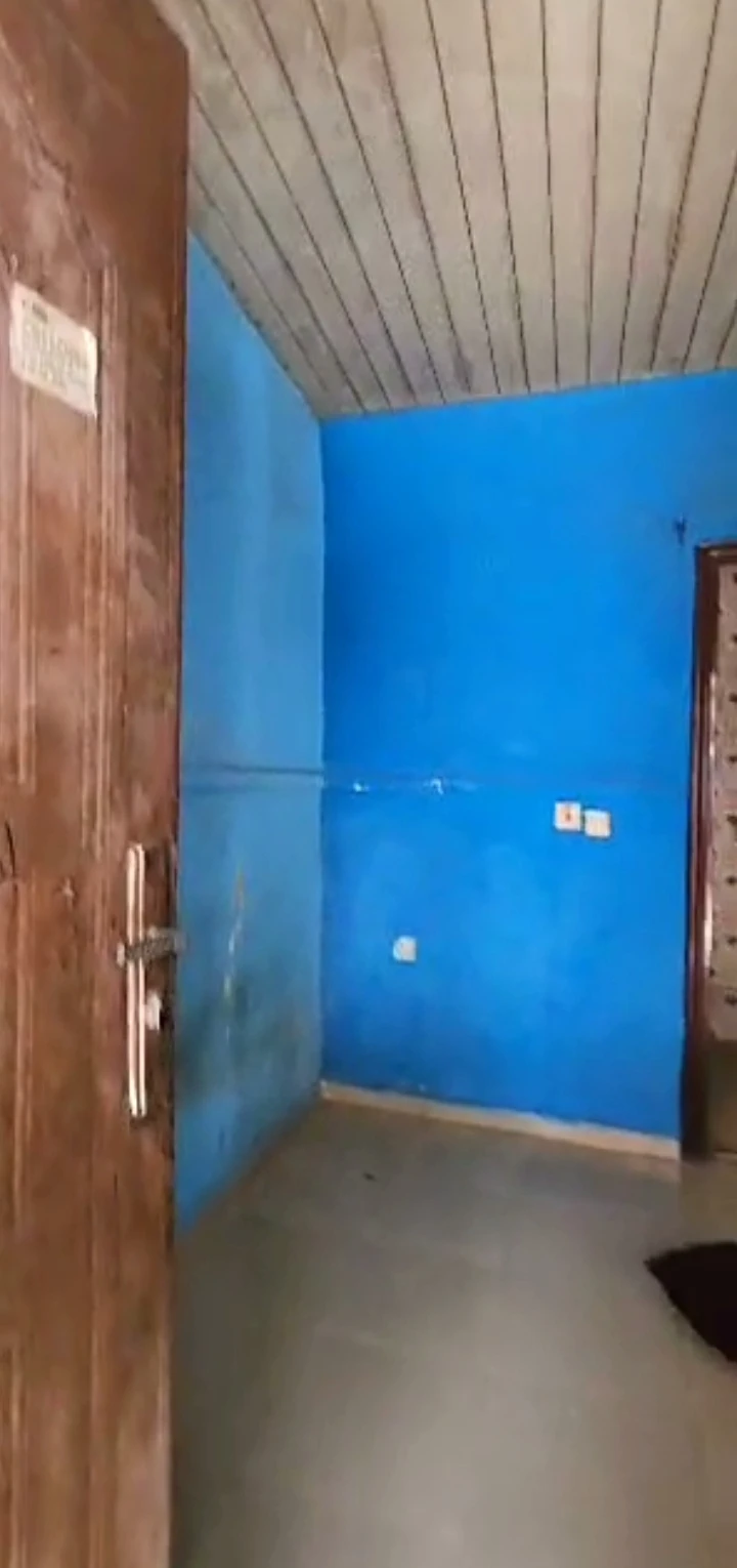 SelfContain for Rent in Jeddo, Delta - Image 2