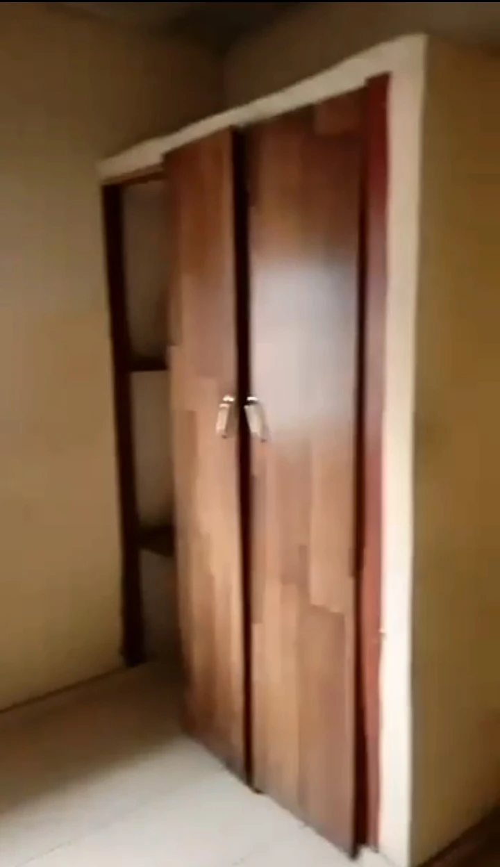 3 Bedroom Flat for Rent in Osubi, Delta - Image 1