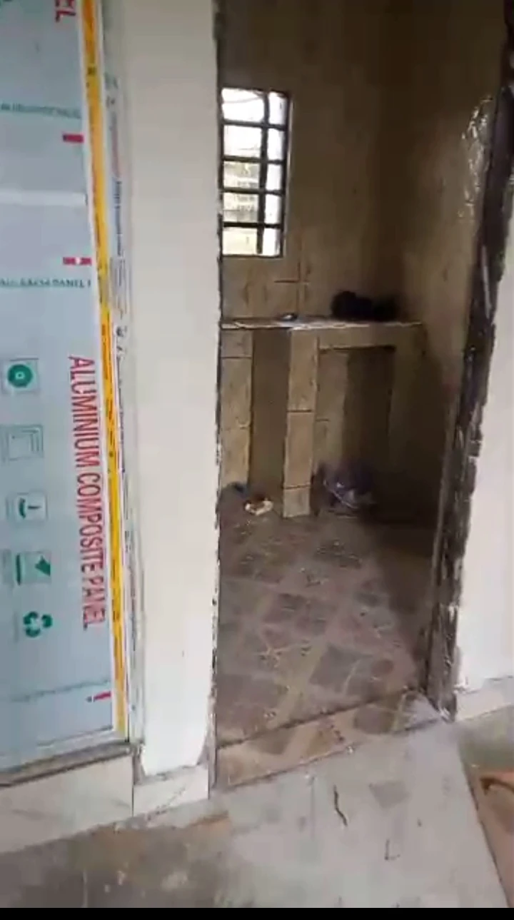 SelfContain for Rent in Adesa Warri, Delta - Image 1
