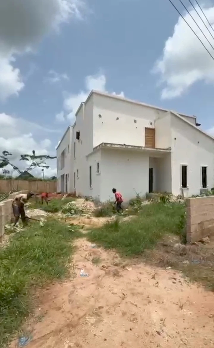 Duplex for Sale in Obagie road, Edo - Image 2