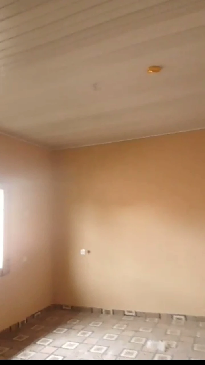 1 Bedroom Flat for Rent in Ogbomro, Delta - Image 1