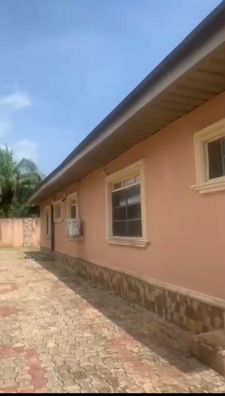 Bungalow for Sale in Iriri, Delta - Image 2