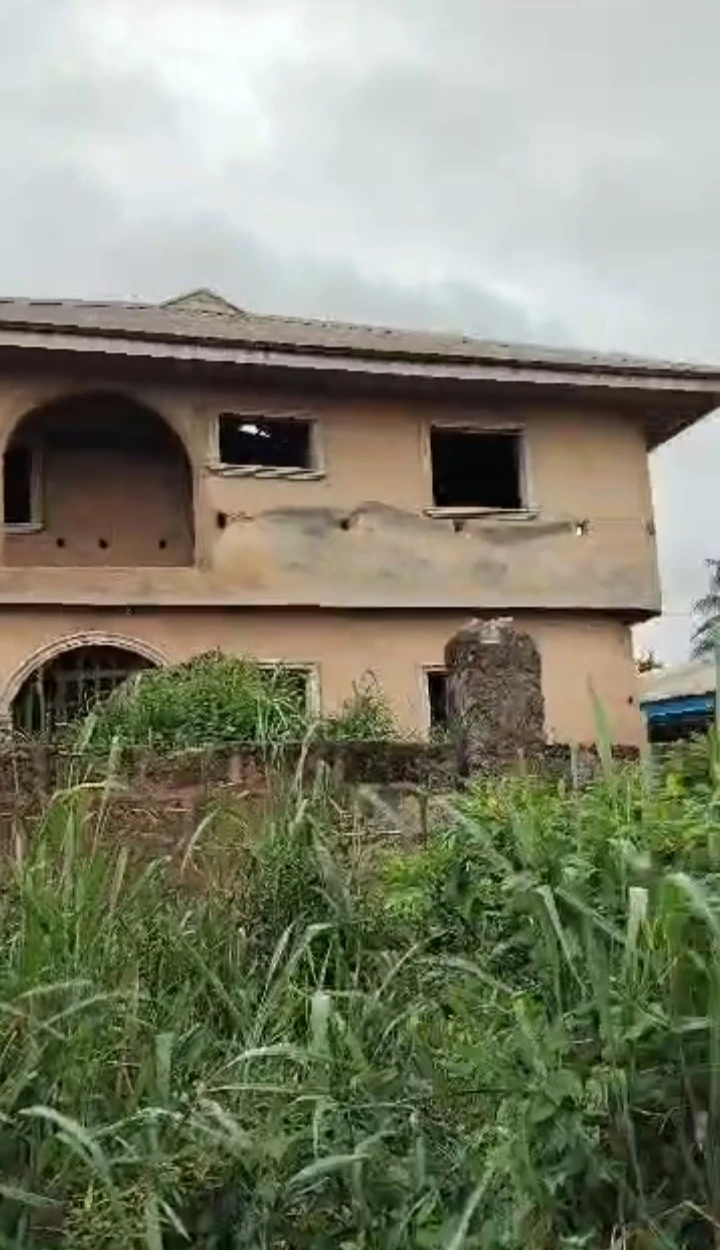 3 Bedroom Flat for Sale in Isihor, Edo - Image 1