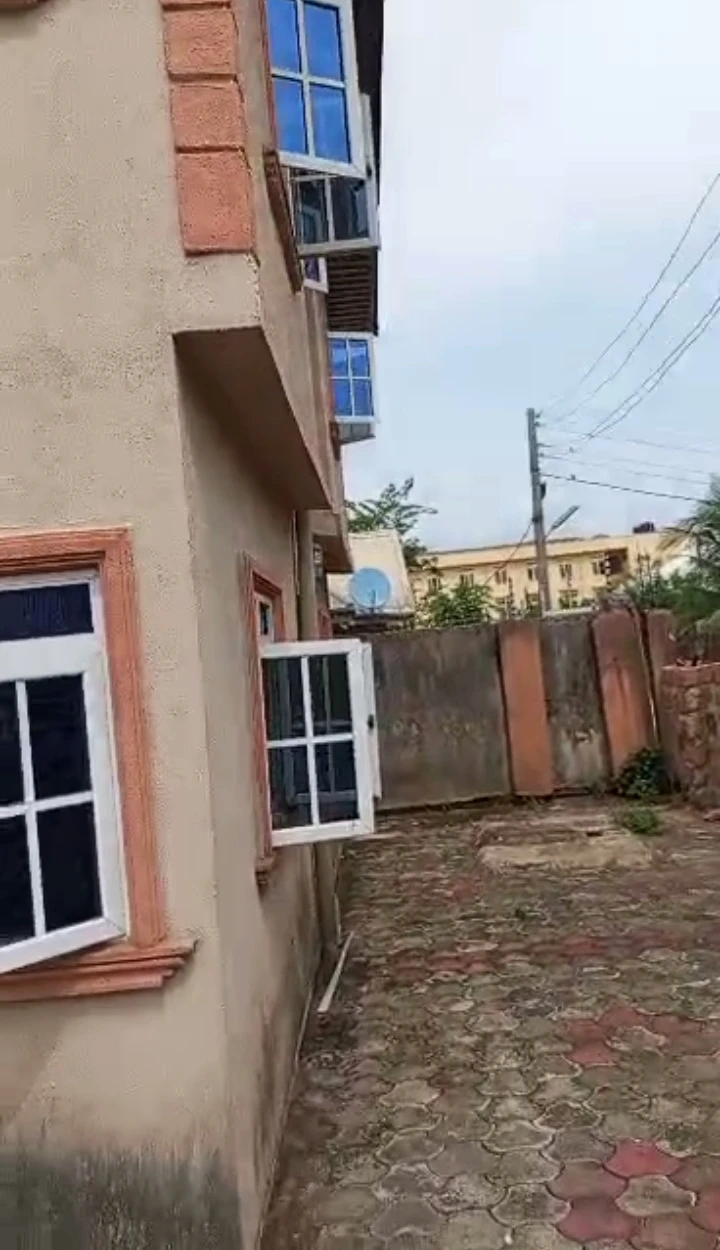3 Bedroom Flat for Sale in Ogunwenyin, Edo - Image 3