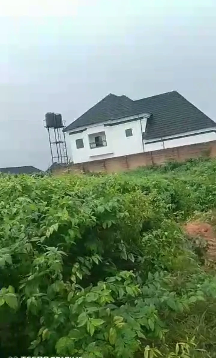 Land for Sale in Okhouromi, Edo - Image 1
