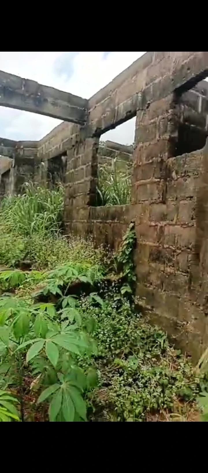 Uncompleted Building for Sale in Iyanomo community, Edo - Image 3