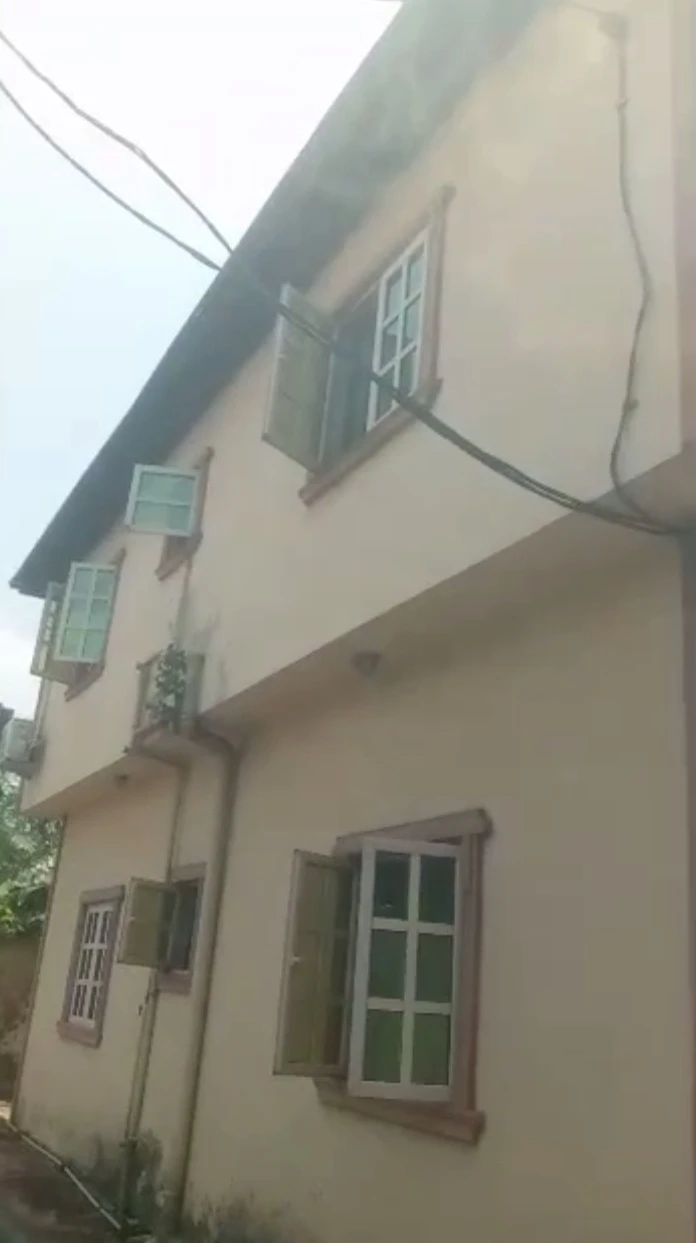 3 Bedroom Flat for Sale in Chalisco phase 2 off NPA road Warri Delta state, Delta - Image 2
