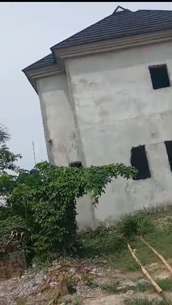 Duplex for Sale in Ugolo/osubi, Delta - Image 1