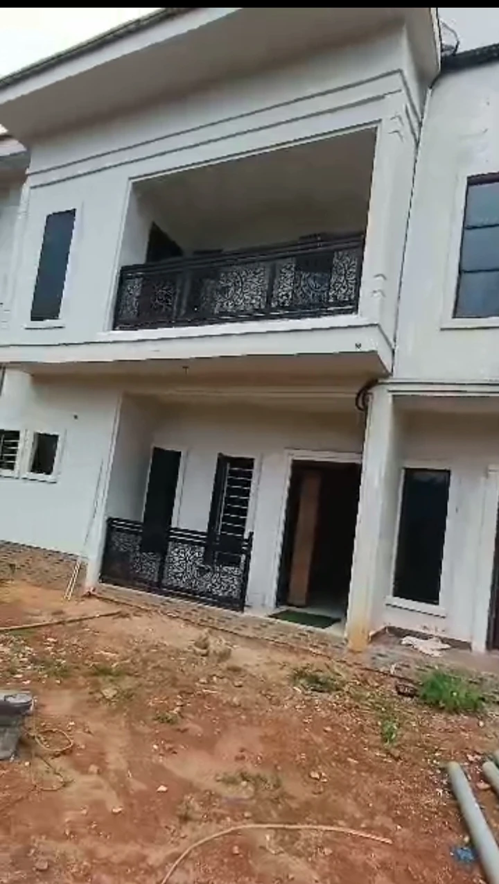 3 Bedroom Flat for Sale in Amagba, Edo - Image 2