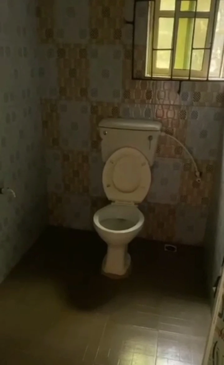 3 Bedroom Flat for Rent in UTI ROAD OGBE LAYOUT, Delta - Image 2