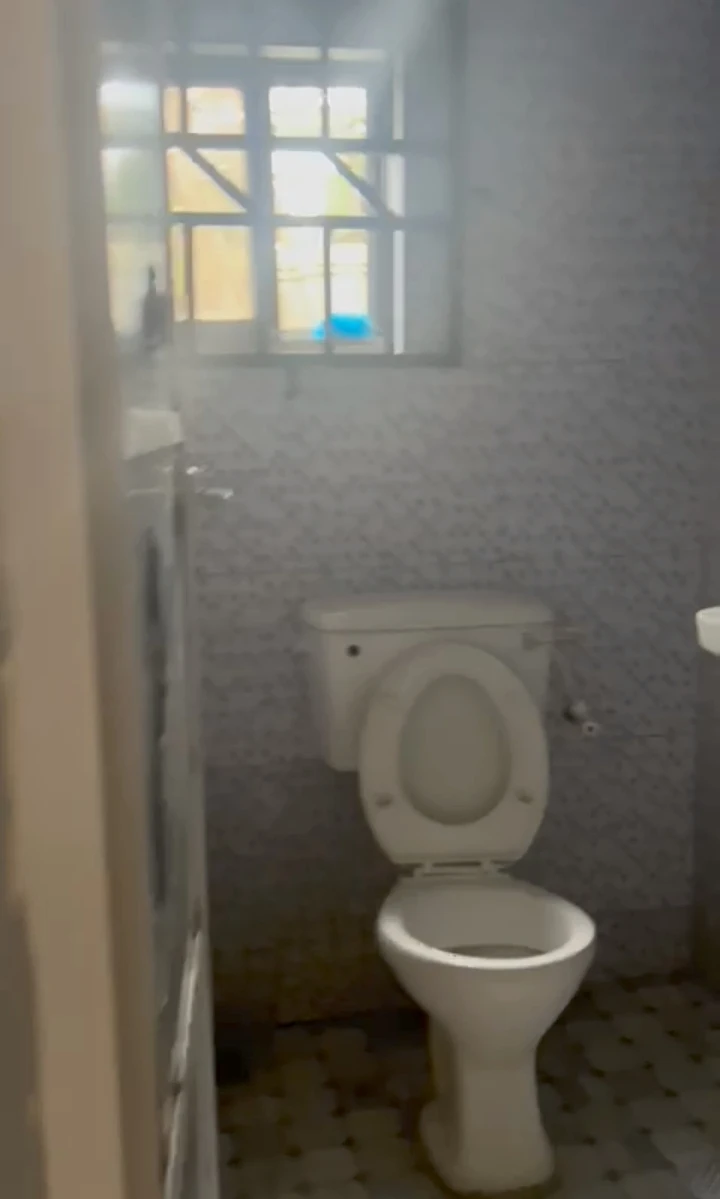 2 Bedroom Flat for Rent in OKUOKOKO, Delta - Image 2
