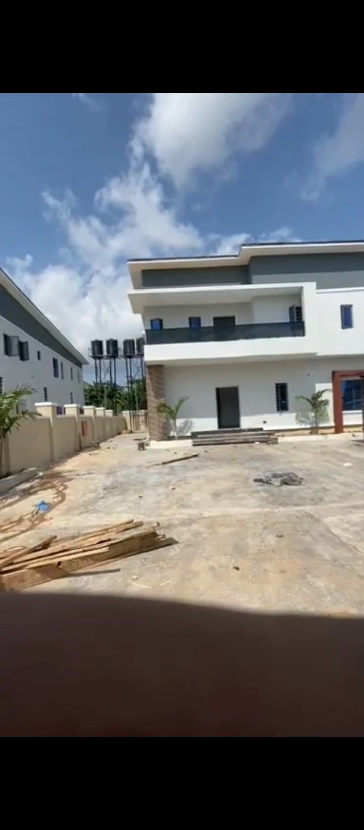 Duplex for Sale in Ogunwenyin, Edo cover picture