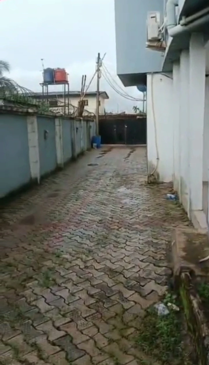 3 Bedroom Flat for Sale in Ihama GRA, Edo cover picture