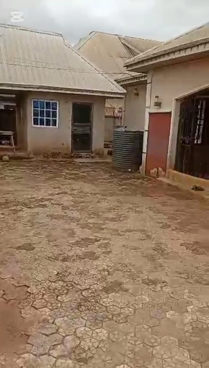 Bungalow for Sale in Isihor, Edo cover picture
