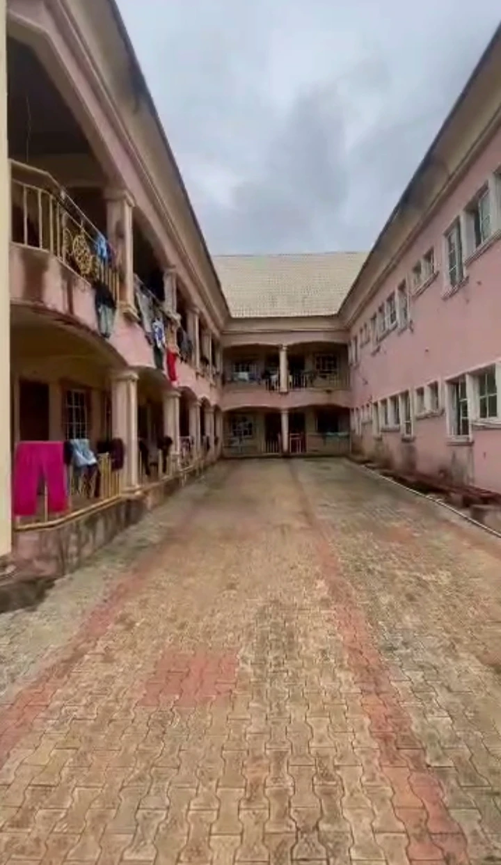 Hostel for Sale in 19th street BDPA ESTATE, opposite UNIBEN Maingate, Ugbowo, Edo