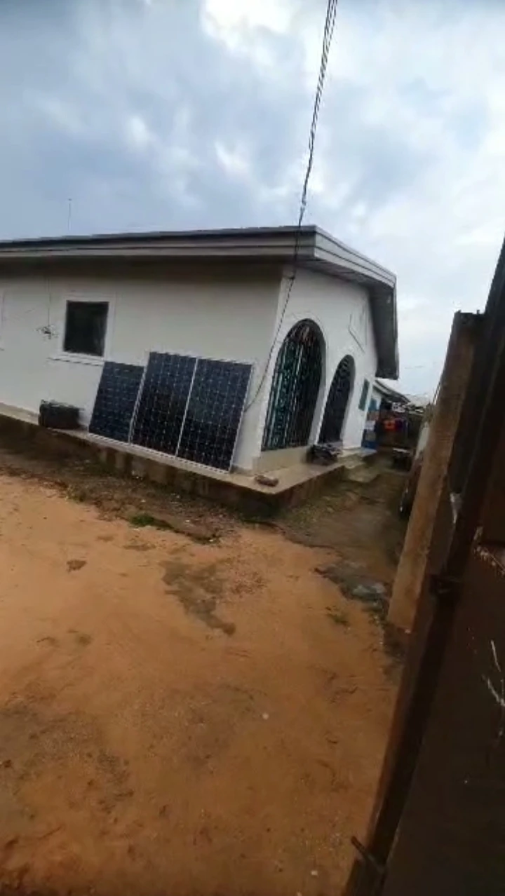Bungalow for Sale in Ugbor village, Edo cover picture
