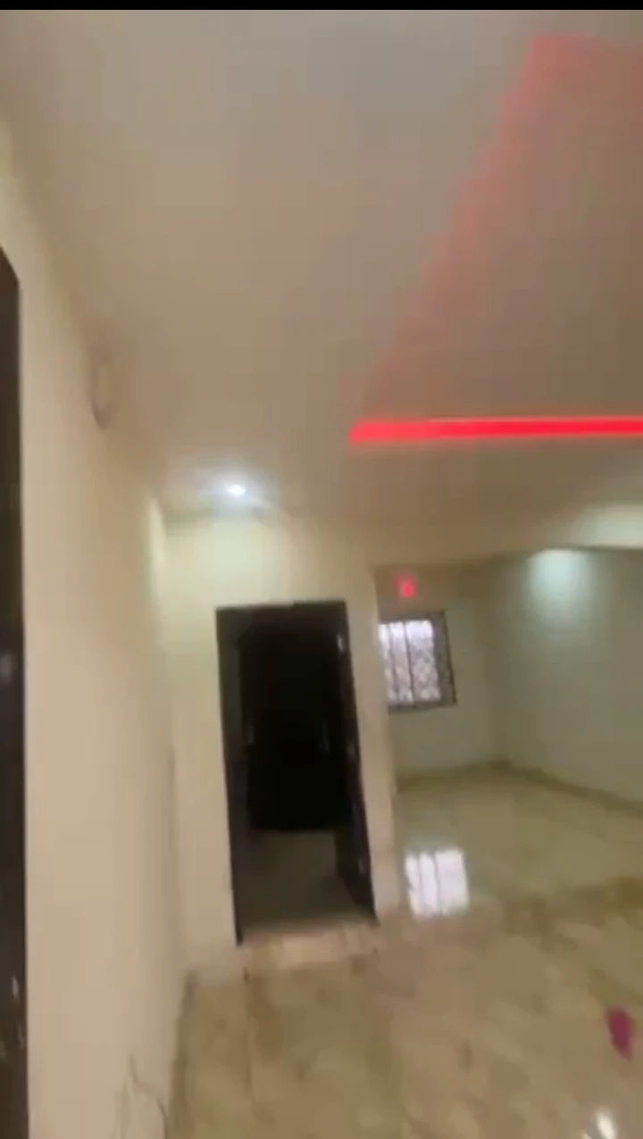 2 Bedroom Flat for Rent in Akenuwa opp ogheghe junction sapele road, Edo cover picture