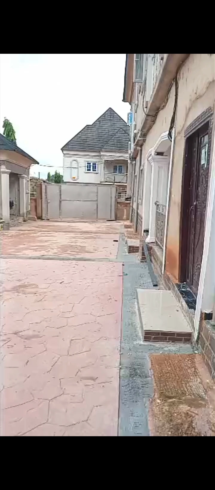 3 Bedroom Flat for Rent in Ogheghe, Edo cover picture