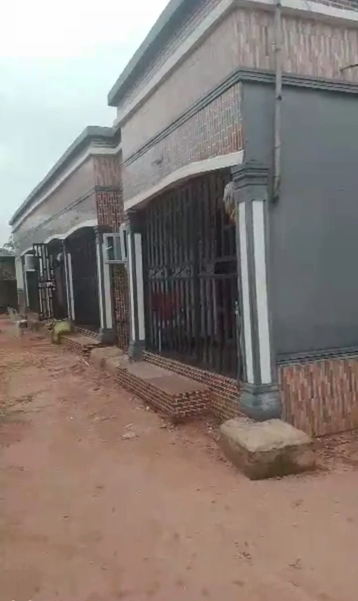 Bungalow for Sale in Ogheghe community, Edo cover picture