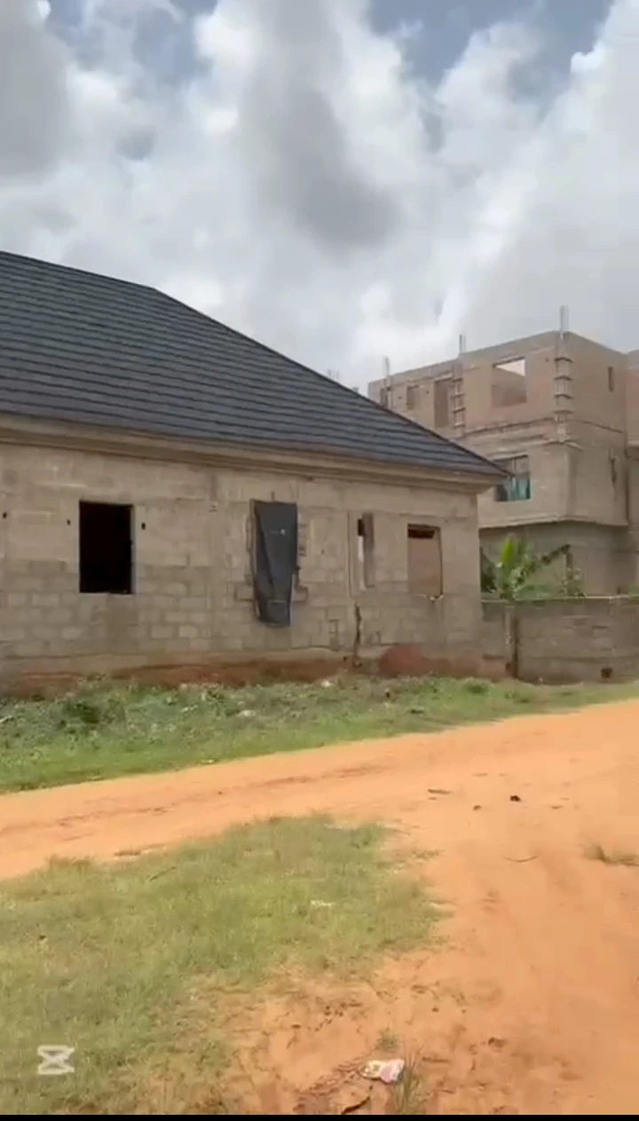 Bungalow for Sale in Ugbor central, Edo cover picture