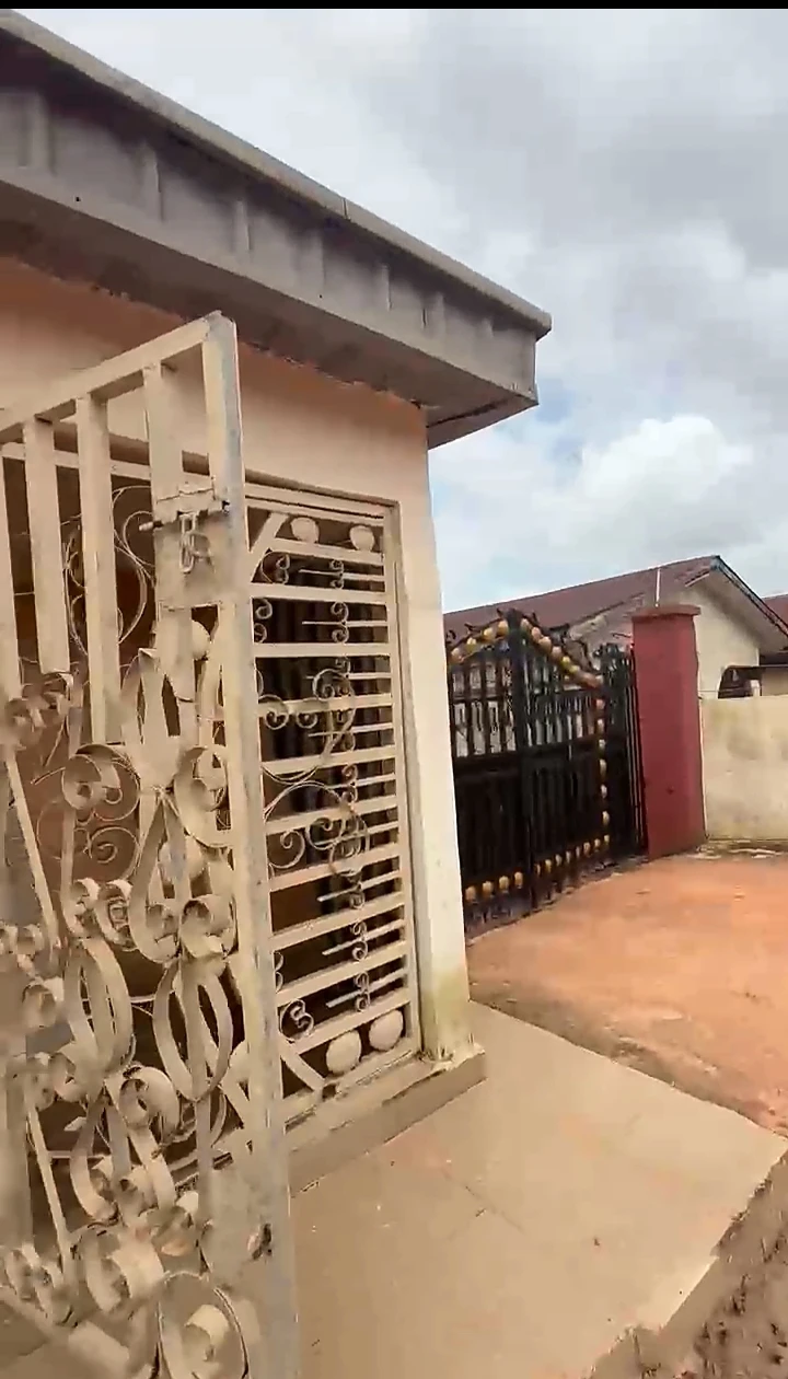 property cover photo