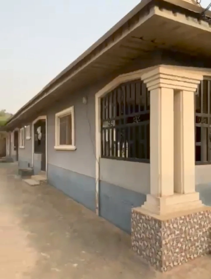 Bungalow for Sale in very close to Sapele Rd express, At Ogheghe Community BeninCity.., Edo cover picture