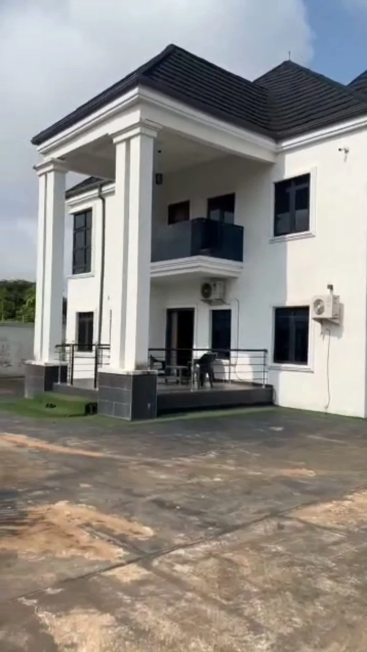 property cover photo