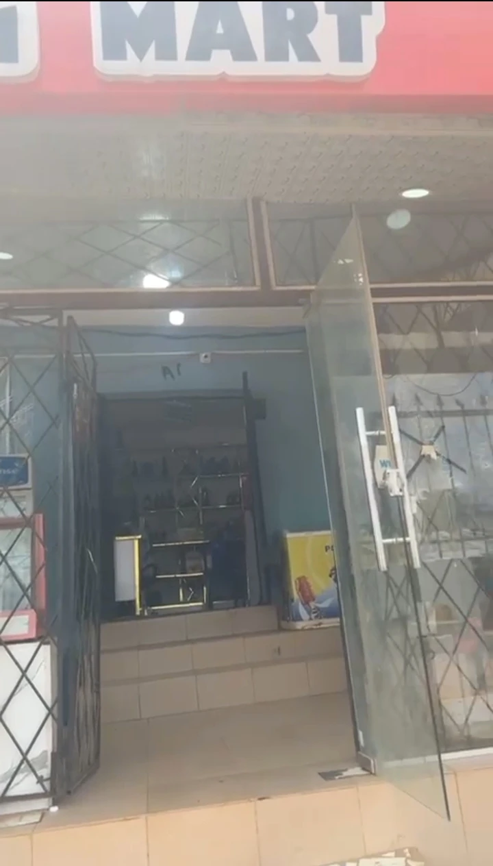 Store for Sale in Peanut sapele road, Edo cover picture
