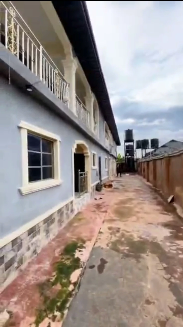 2 Bedroom Flat for Sale in Obe sapele road Opp. Rock of ages, Edo cover picture